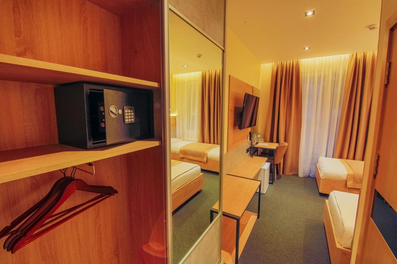 Sport Hotel 1 Cserkaszi Kültér fotó