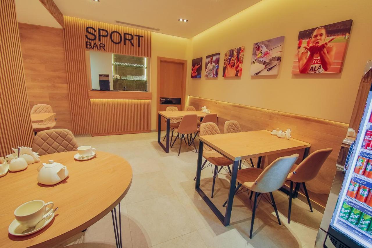 Sport Hotel 1 Cserkaszi Kültér fotó